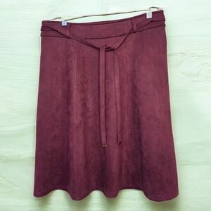 Chic Maroon A-Line Women's Skirt Size M.